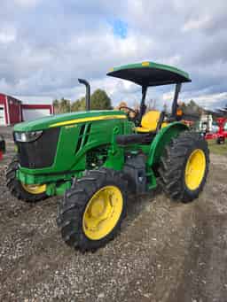 John Deere 5090E
