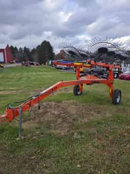Kubota RA108CR Wheel Rake