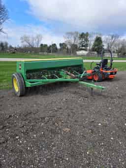 John Deere 8300 Grain Drill