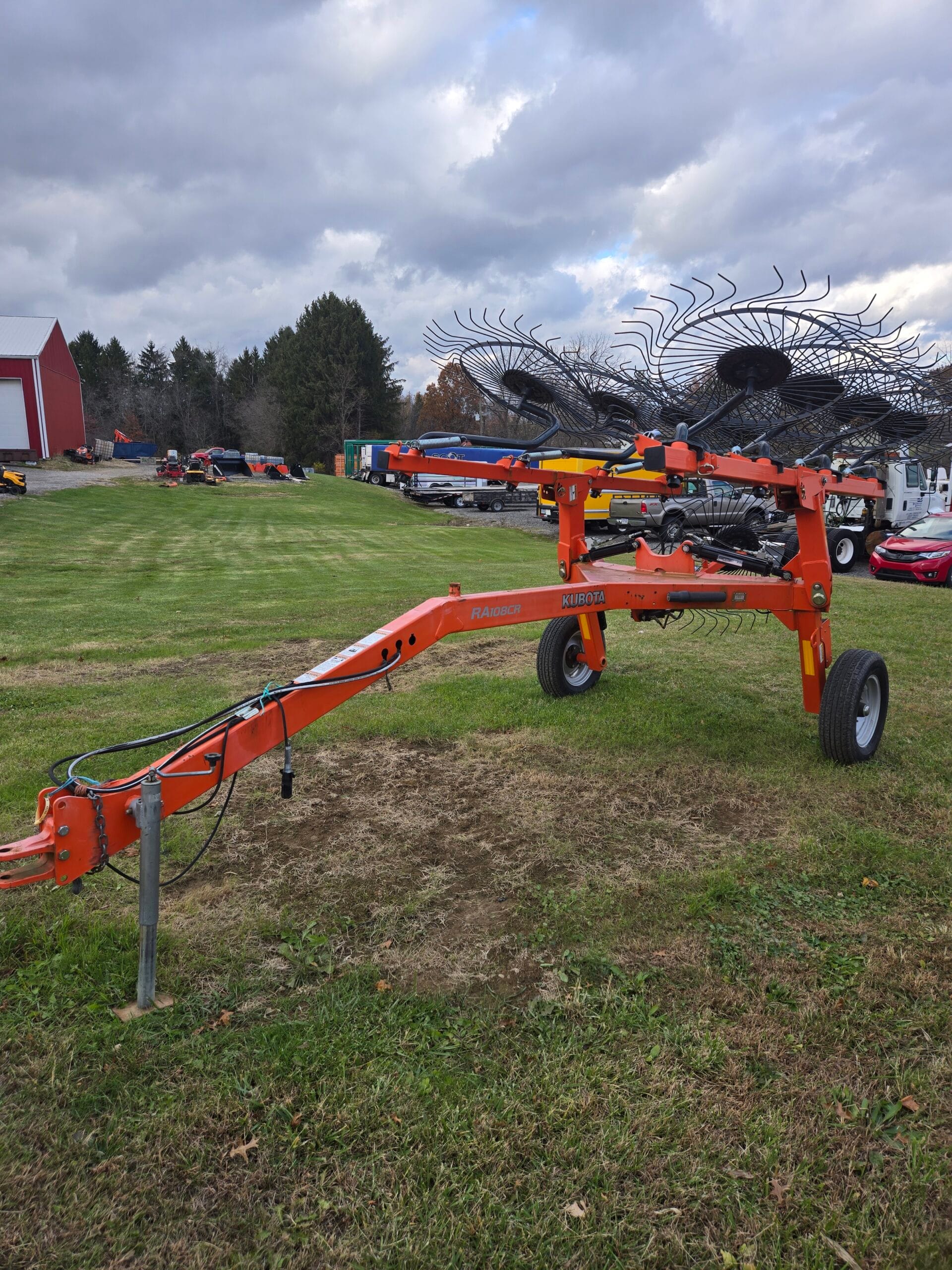 Kubota RA108CR Wheel Rake
